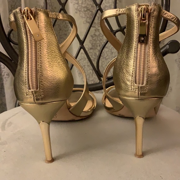 Vince Camino Soft Gold Shoes - Size 9 - Picture 2 of 7